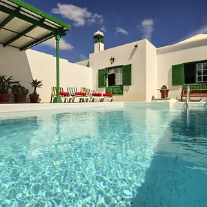 Villa Casa Andrea, Mácher